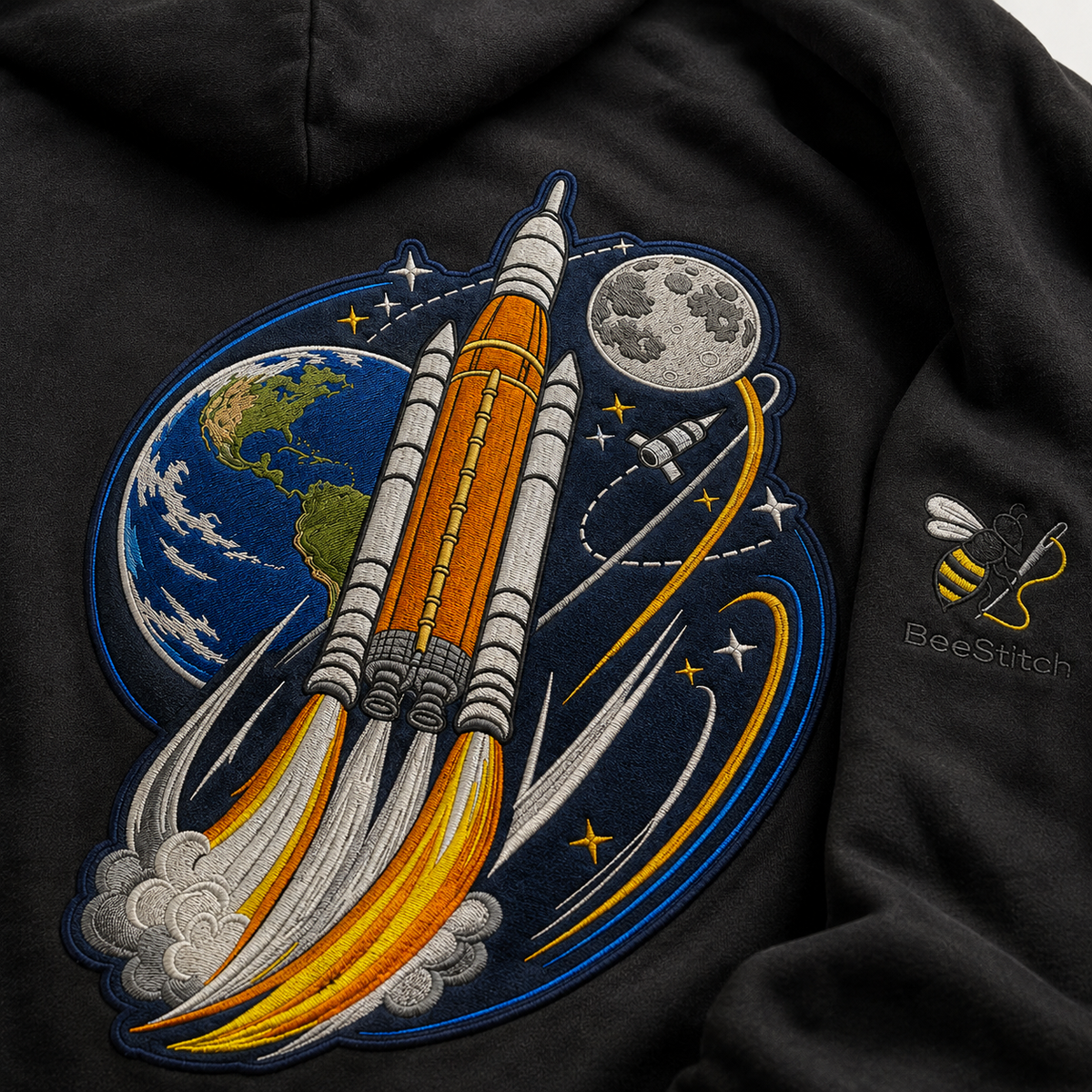 BeeStitch Space Hoodie LIFTOFF - Schwarz mit Bestickungen